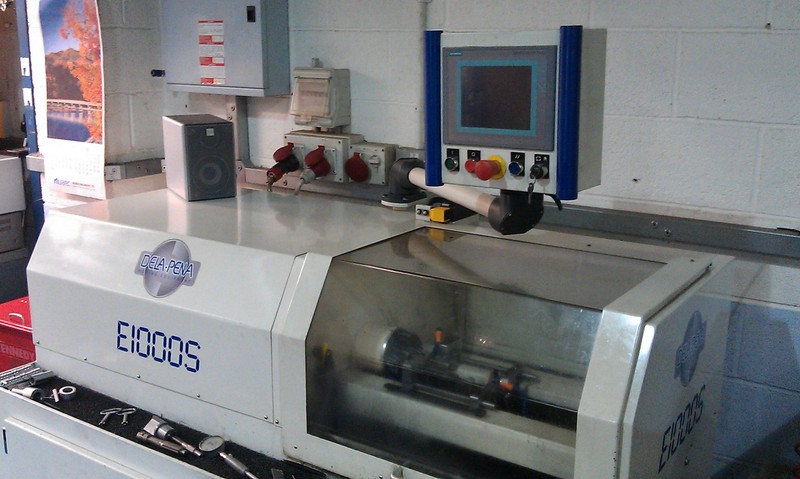 E1000 CNC Honing Machine